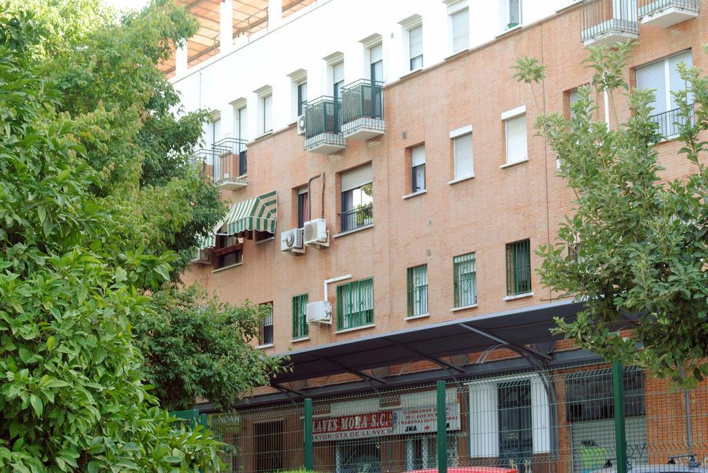 Triana Home & Free Parking Севілья Екстер'єр фото